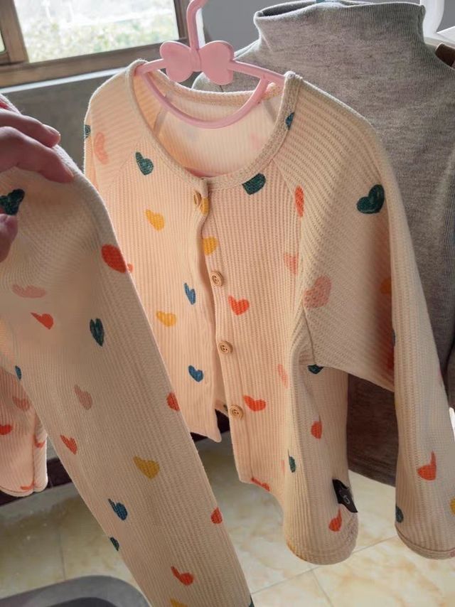 加绒保暖的儿童家居服套装