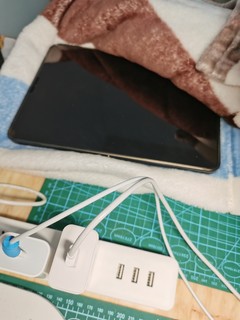 听了值友的建议，给iPad充电盖上了小被子