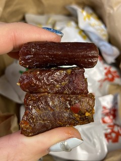 即食牛肉干也太豪啦！大块超过瘾