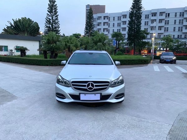 奔驰E260L 运动版1.8T