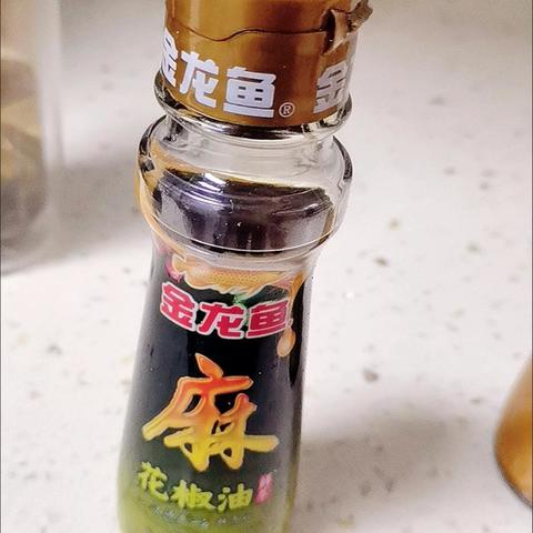 金龙鱼花椒油凉拌菜的好伴侣