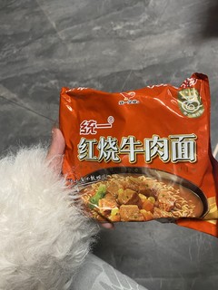 统一红烧牛肉面哟