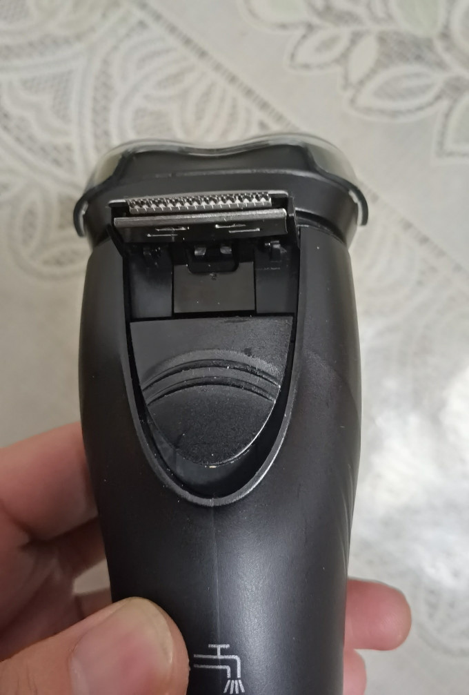 飞科fs372电动剃须刀怎么样 飞科的剃须刀还好_什么值得买