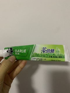 绿茶味道的牙膏让我爱上了刷牙
