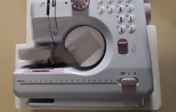 电动缝纫机