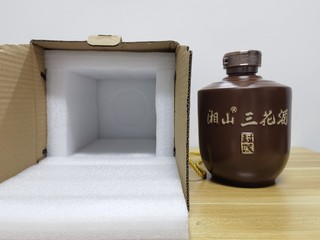 喜欢米香型白酒？湘山三花酒封藏罐可以试试