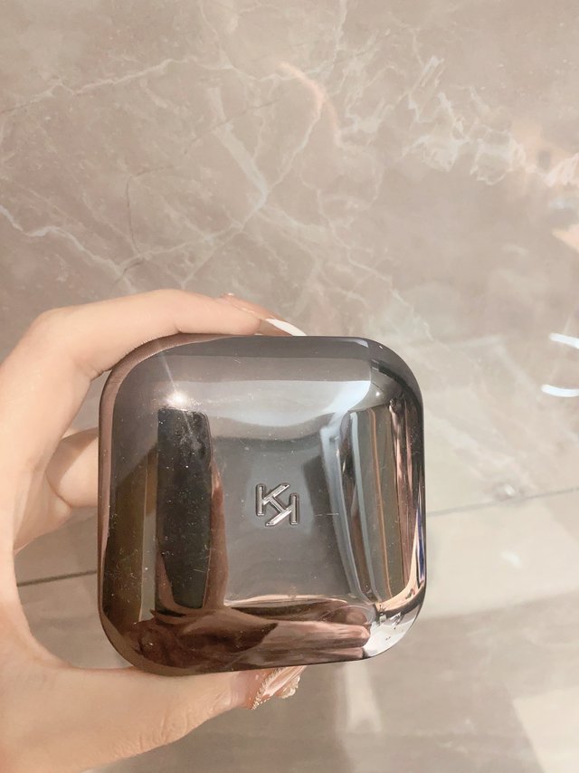 我对这款粉饼真的又爱又恨