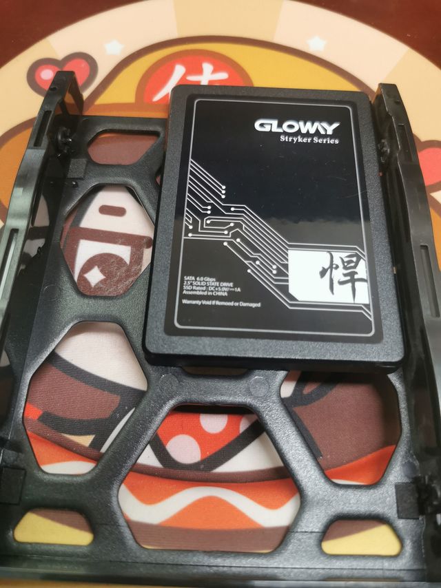 平民固态盘好选择，光威2T SSD固态硬盘