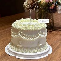 白色系复古裱花蛋糕分享！