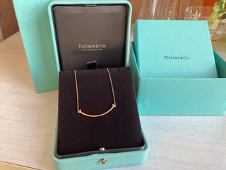 Tiffany 基础款T系列小微笑项链，玫瑰金色