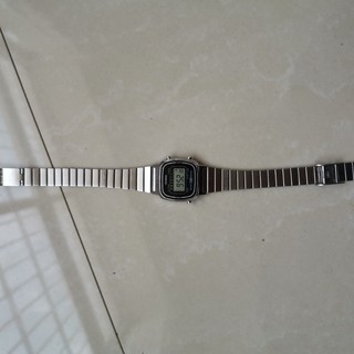 卡西欧手表小方块复古电子