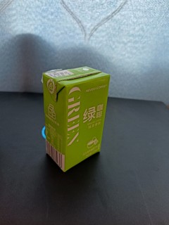 抹茶拿铁咖啡饮料