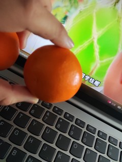 这个橙子太好吃啦