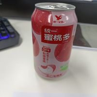 甜甜的含有维C的水蜜桃饮料，挺不错的