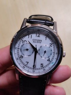 我的杂货之一，西铁城手表。