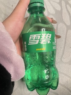 没有人会不喜欢喝雪碧吧