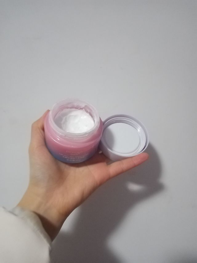 好用不假白的素颜霜