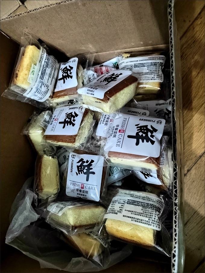 蒙牛饼干糕点