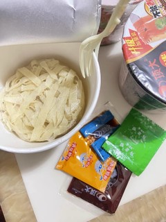 夜晚喜欢觅食的姐妹有福了