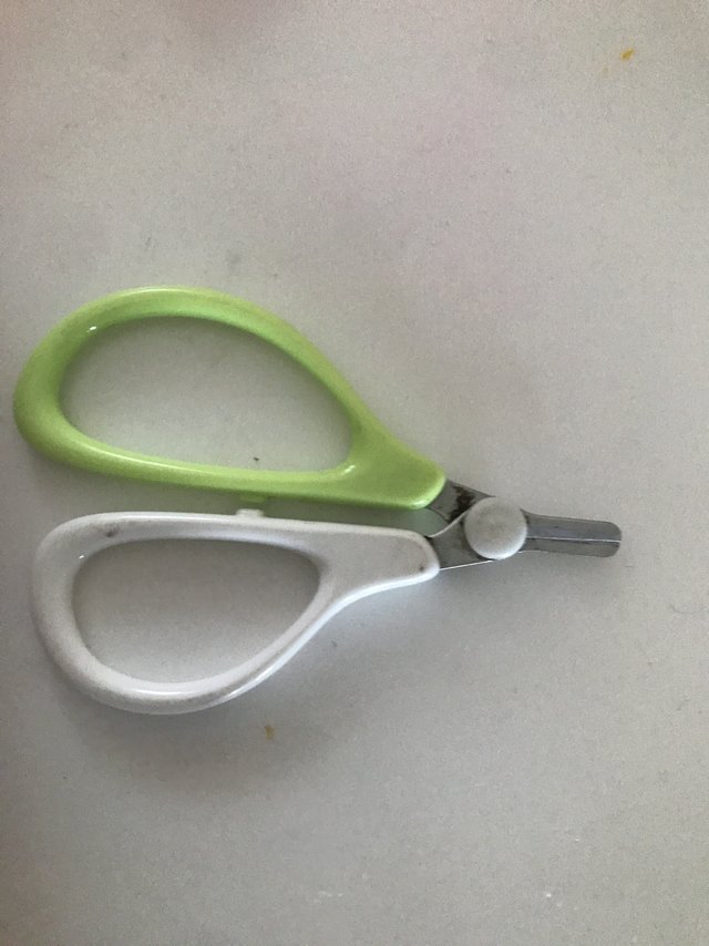 虽然比成人指甲剪贵，但好用哭了