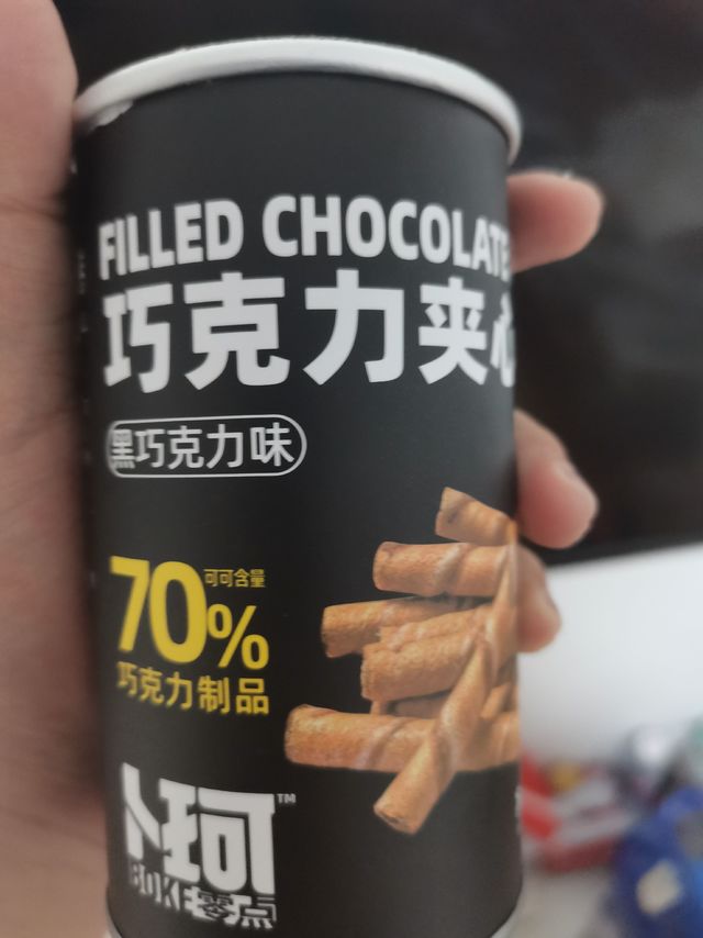 巧克力夹心卷休闲食品