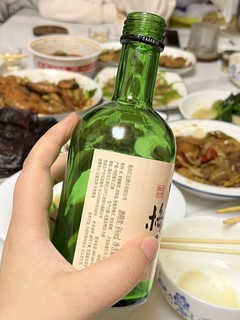 在同事家聚餐，连喝三瓶！