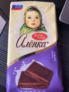 俄罗斯爱莲巧香草牛奶巧克力