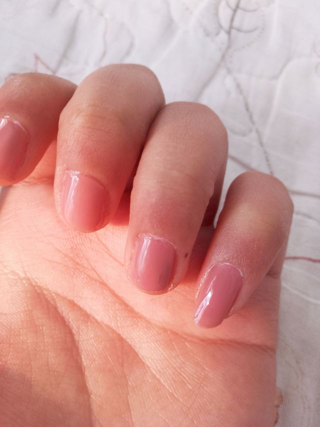 这指甲油也太好看了吧