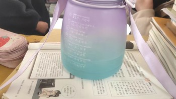 这个彩色的水桶水杯真的好胖啊