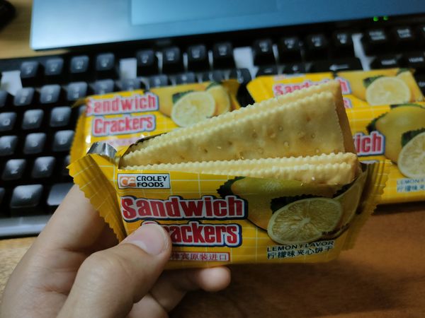 柠檬味夹心饼干 谁能拒绝夹心饼干