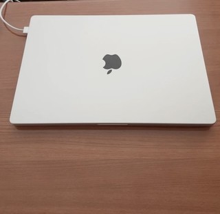 MacBook，说它最好看，没人反对吧？