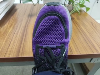 态极2.0骚紫，穿了快3年的通勤鞋