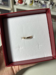 男友送了我一个1💰抢来的戒指