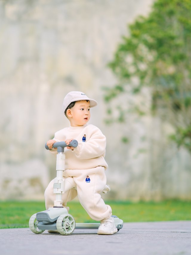带宝宝春游踏青就需要这样的滑板车！