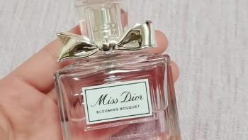 美妆专区 篇四：如果说只能买一瓶香水，非Dior莫属 