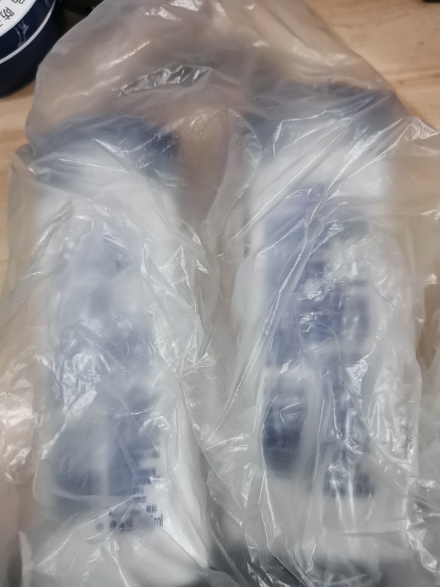 包装有点简单，还以为有盒子啥的哈哈哈