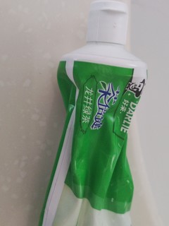 绿茶味道的牙膏太棒啦