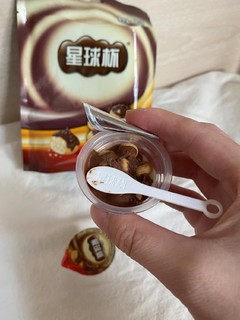 小时候想吃吃不到的星球杯啊