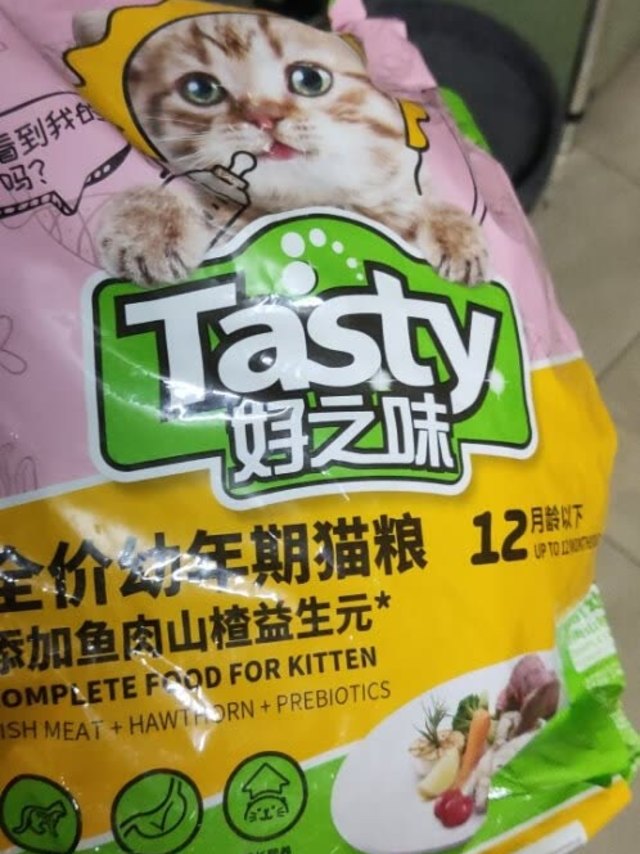 适口性：家里的小猫非常喜欢颗粒大小：