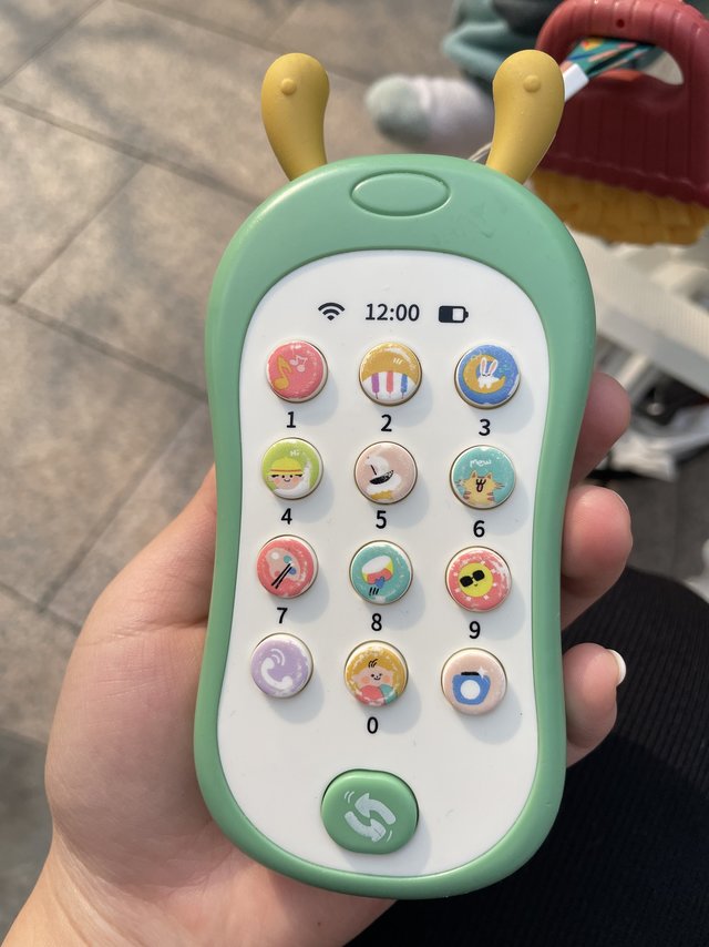 宝宝手机带音乐可啃咬牙胶