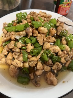 美味尖椒炒鸡腿肉