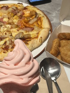 必胜客的榴莲披萨🍕yyds又臭又香