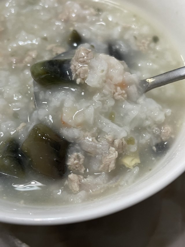 皮蛋瘦肉粥真的会每天早上都想吃！