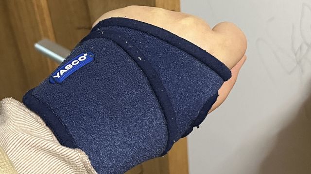 腱鞘炎快走开，护腕带起来