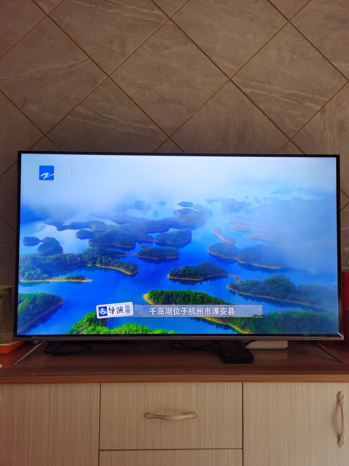 tcl电视怎么样 在电器城一堆电视机里,一眼就爱上了它_什么值得买