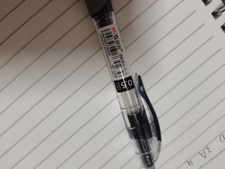0.5黑色签字笔 好用又方便