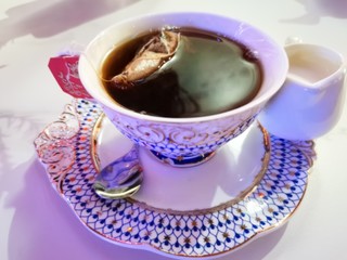 传统英式杯装红茶