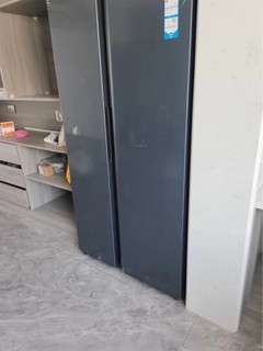 很漂亮的一款双开门冰箱，海尔品牌值得信赖