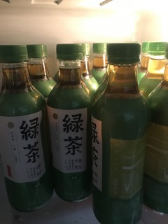 冬红茶，春夏季绿茶，这是青年戒糖生活