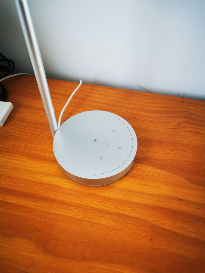 华为普通台灯怎么样 华为智能护眼台灯护眼防蓝光匀亮光自动调节_什么